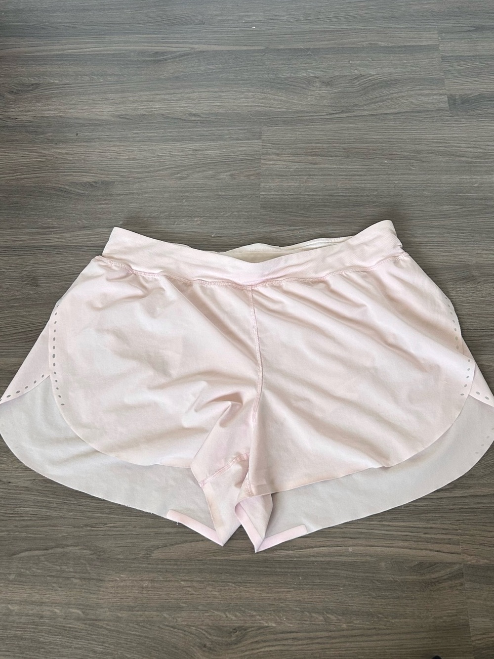 Lululemon Althletica Women’s Fast and Free High Rise Split Shorts Light Pink
